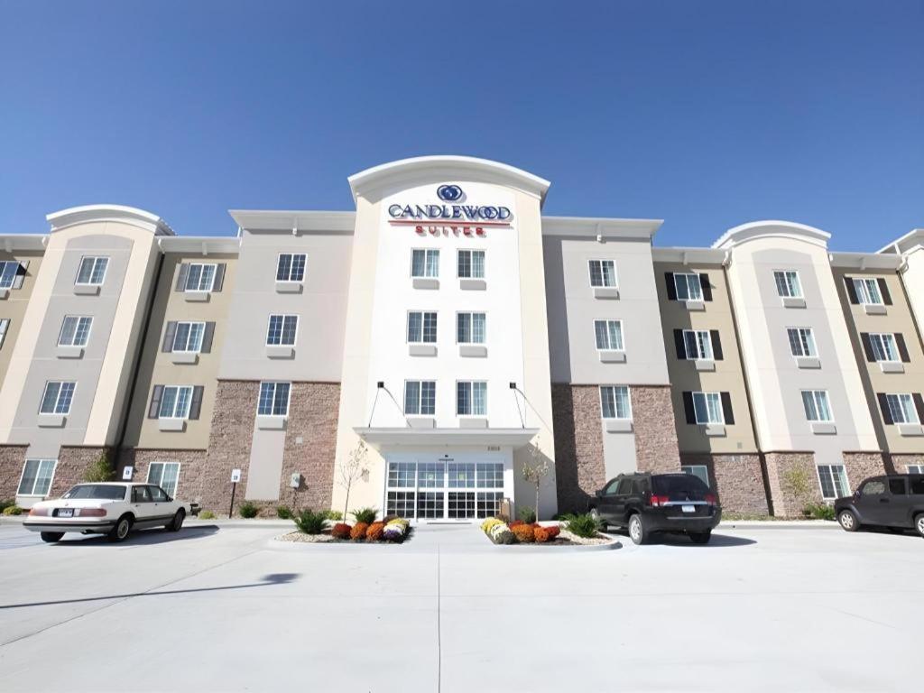Candlewood Suites Saint Joseph By Ihg Экстерьер фото